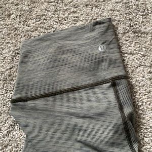Lululemon Wunder Under leggings